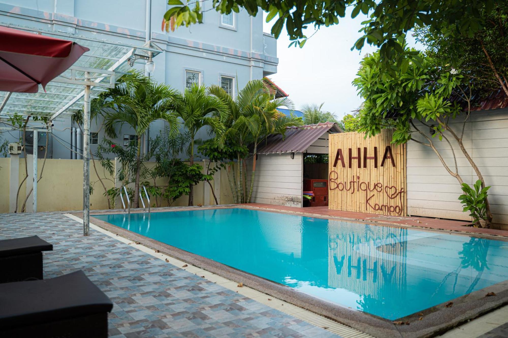 Ahha Boutique Kampot Hotel Екстериор снимка