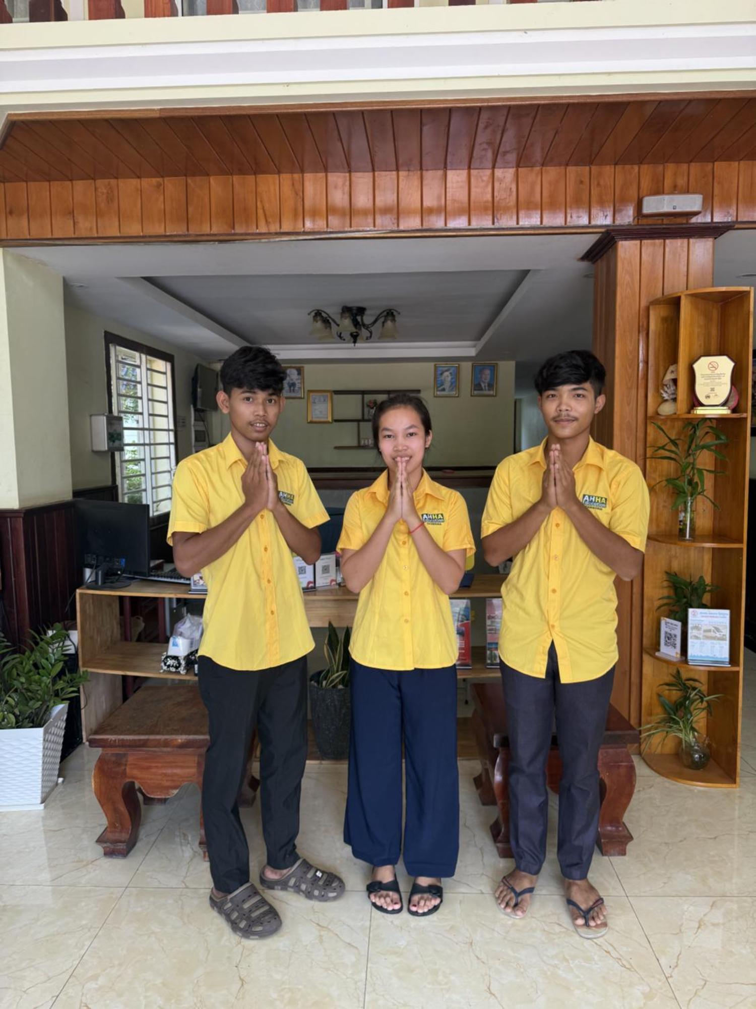 Ahha Boutique Kampot Hotel Екстериор снимка